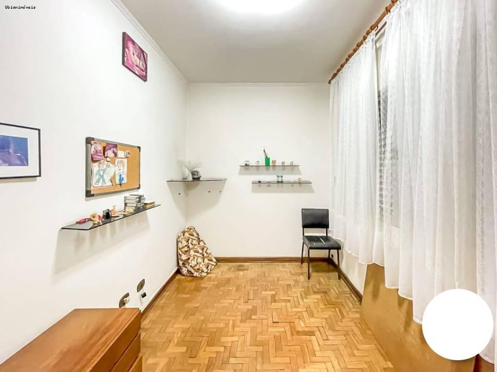 Sobrado, 3 quartos, 292 m² - Foto 1